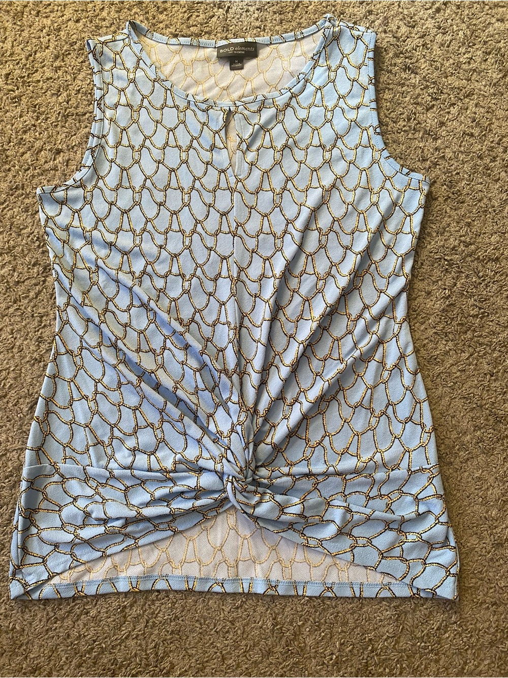BOLD elements Light Blue Sleeveless Knot-Front Tank with Gold Chain Print